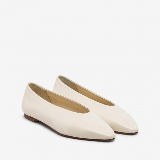 A11FLMADS8MFL0220100007 BETTY 