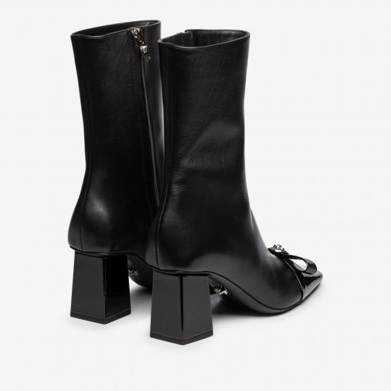 1015909 1A02310 BOOTIES T70 