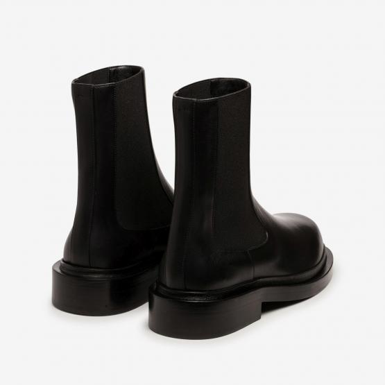 J15WU0077 P4942 001 BOOT 37½