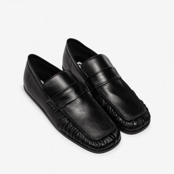 J16WR0022-P4835-001 LOAFER 40