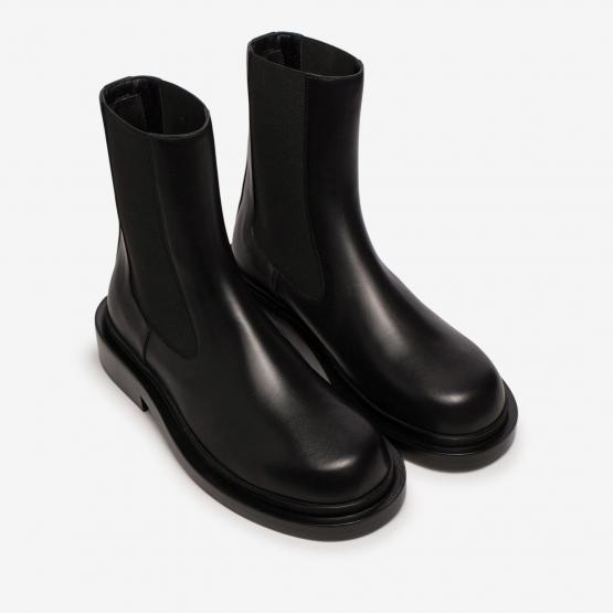 J15WU0077 P4942 001 BOOT 37½