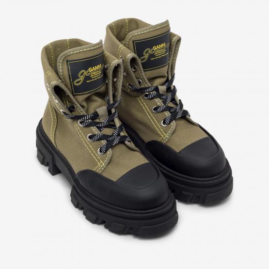 D1010008 CLEATED OLIVE 38